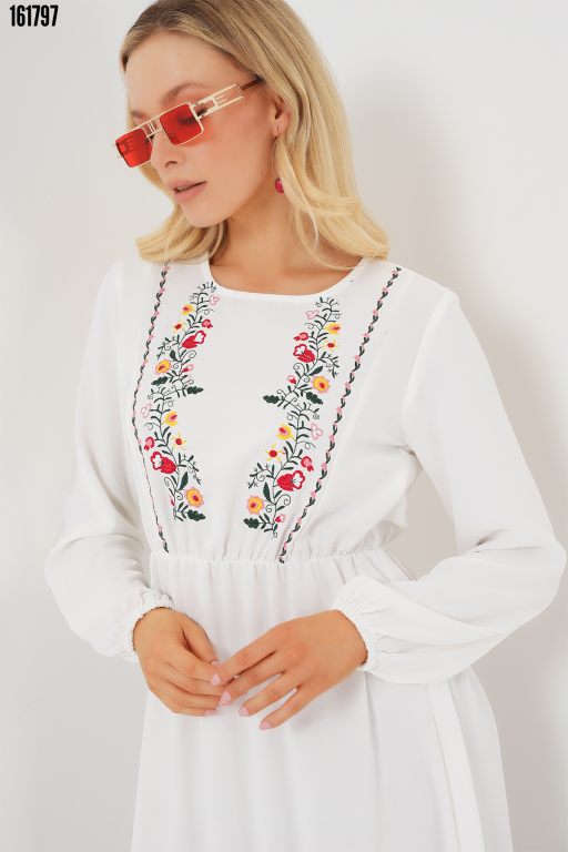 Nakışlı Uzun Tesettür Elbise 2550 Beyaz